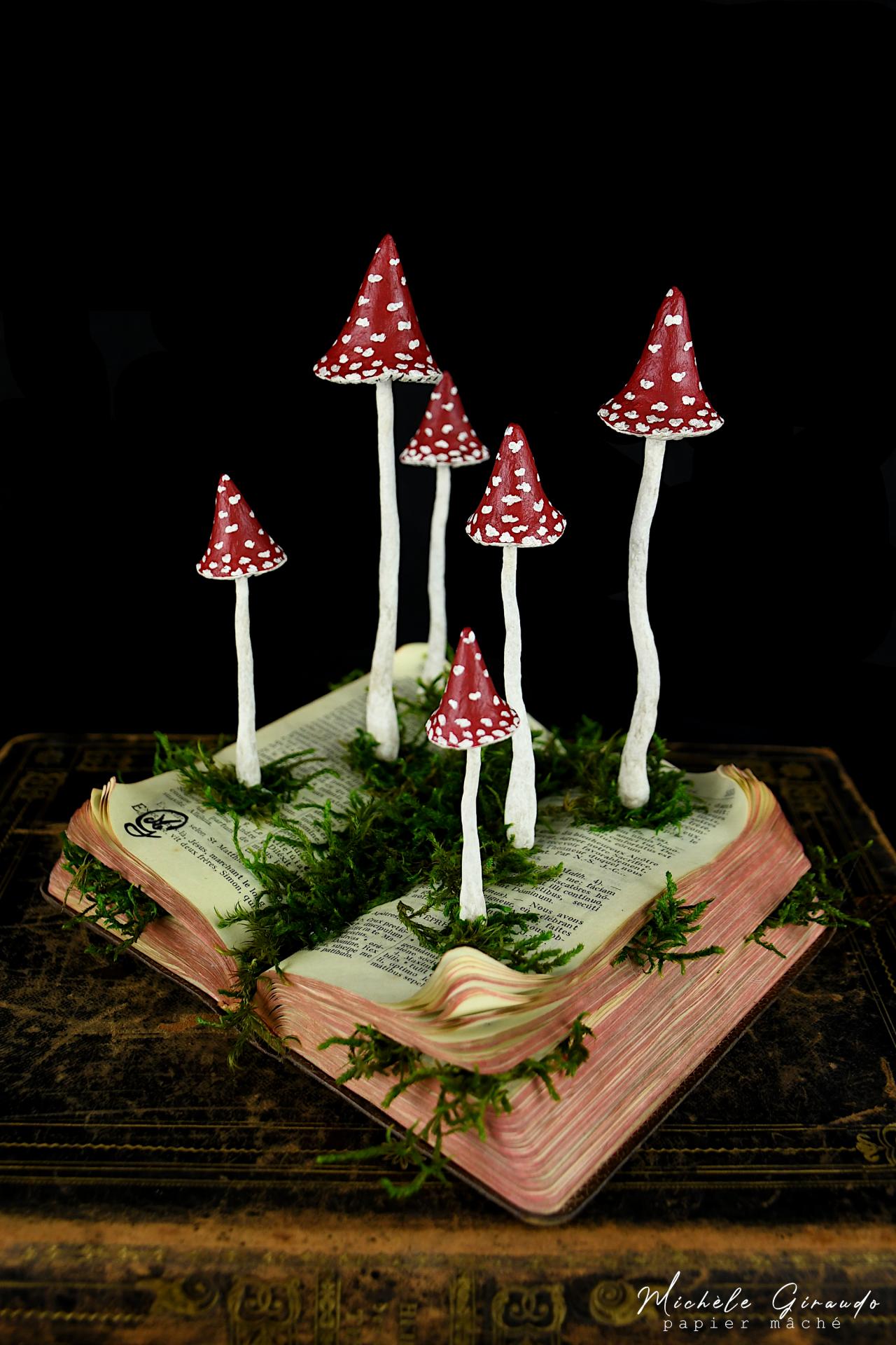 Amanitum misselyum n 8 en papier mache par michele giraudo