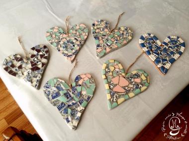 Atelier mosaique de vaisselle famille a