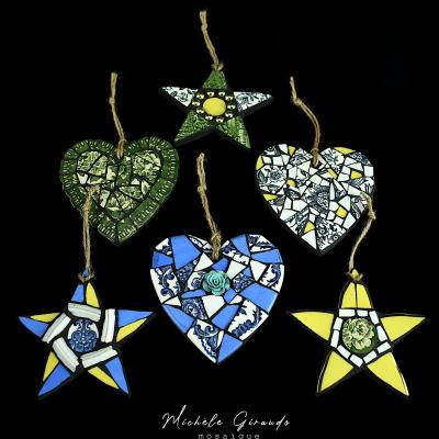 Petite etoile 3 en mosaique de vaisselle par michele giraudo