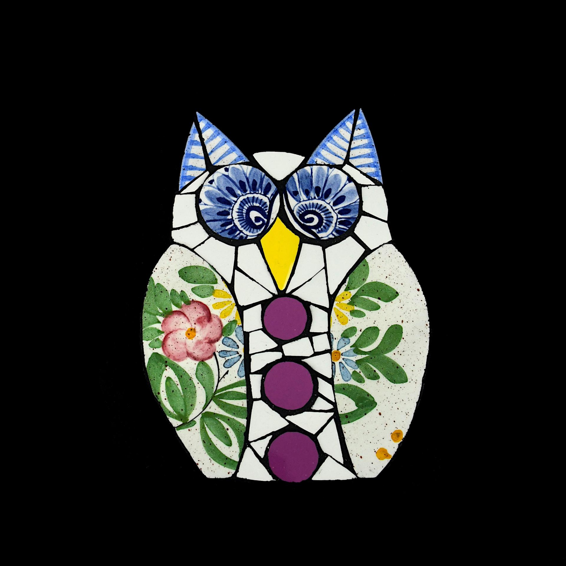 Hibou en mosaique de vaisselle par mg 2