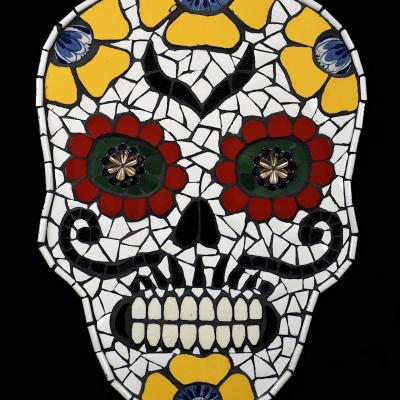 Muerte n 1 en mosaique de vaisselle par michele giraudo
