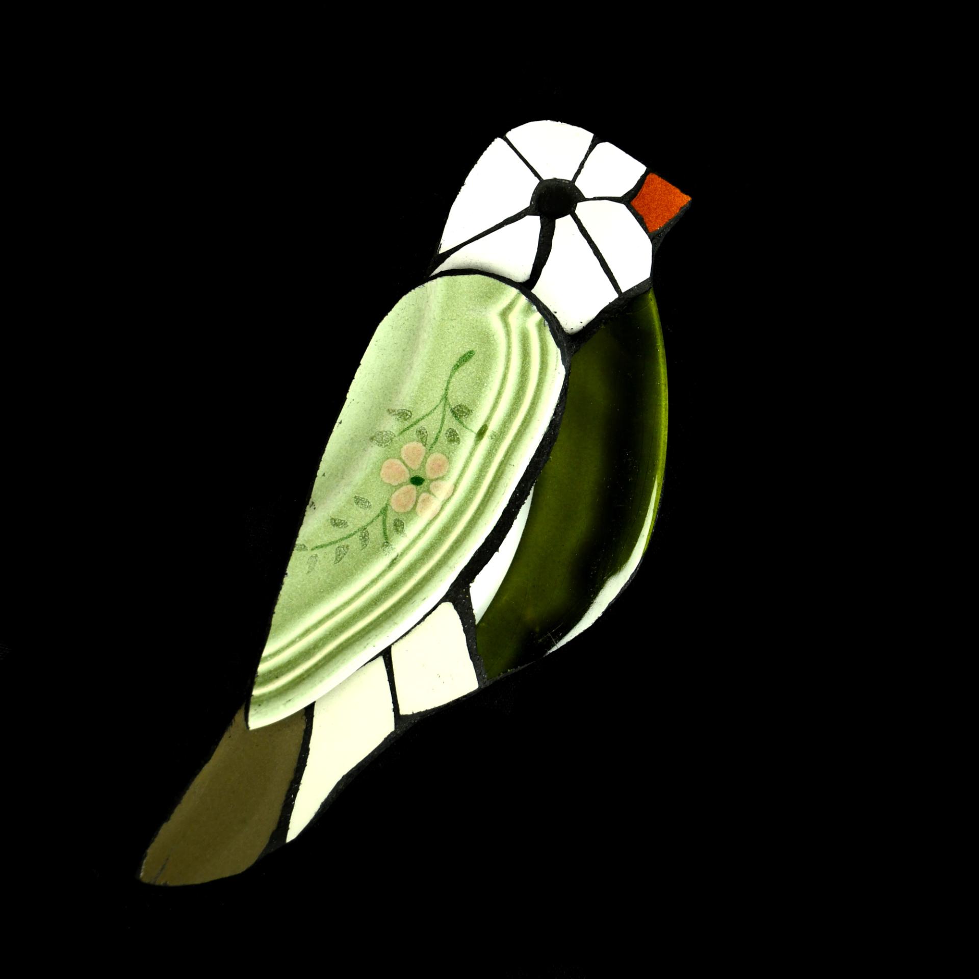 Oiseau v en mosaique de vaisselle par mg 1
