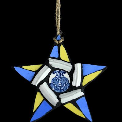 Petite etoile 2 en mosaique de vaisselle par michele giraudo